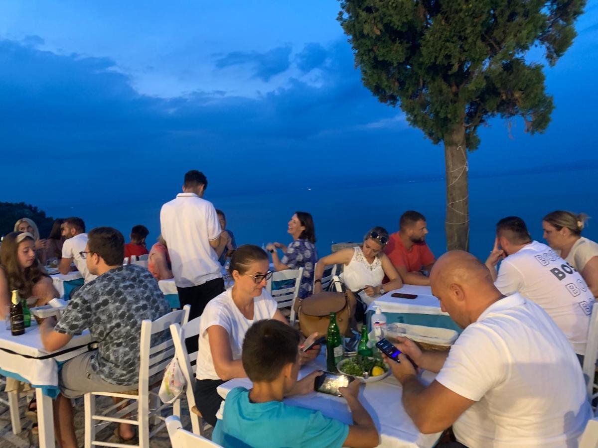Evita , Penthouse, 53m2 ,athytos 450m From The Holiday home