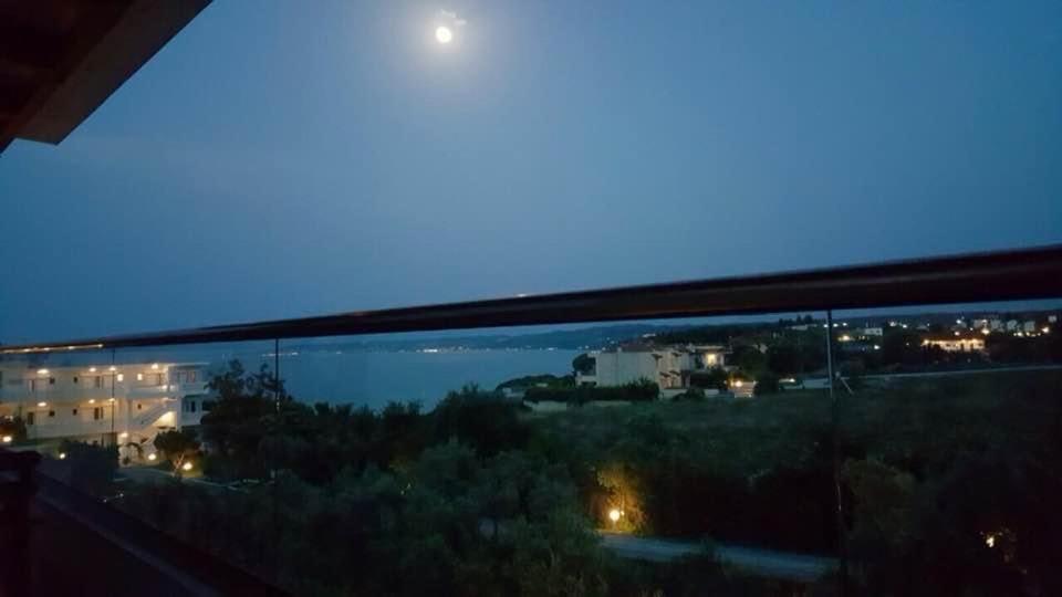 Holiday home Evita , Penthouse, 53m2 ,athytos 450m From The