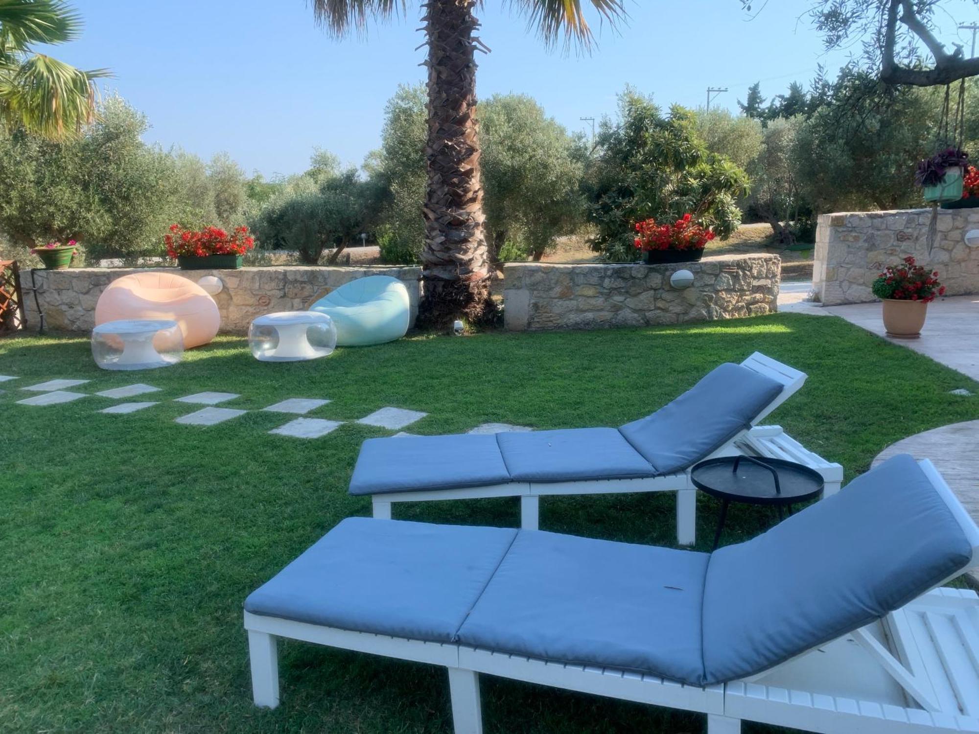 Evita , Penthouse, 53m2 ,athytos 450m From The Holiday home *