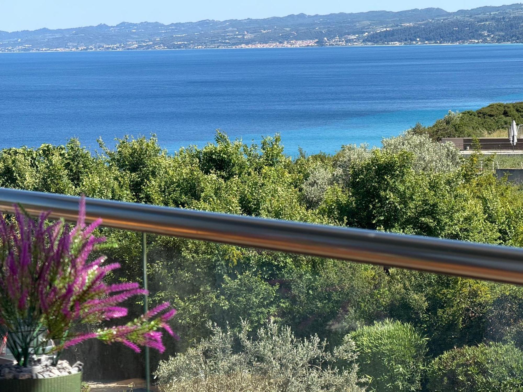 Evita , Penthouse, 53m2 ,athytos 450m From The